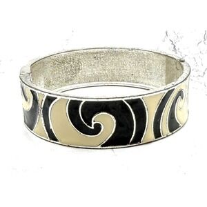 Black Cream Swirl Hinged Bangle Bracelet Retro Mod 7.75" x 3/4" Clamper